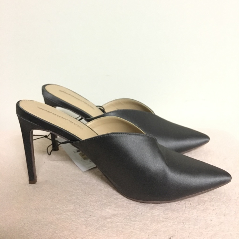 High Heels - Picture 4 of 8
